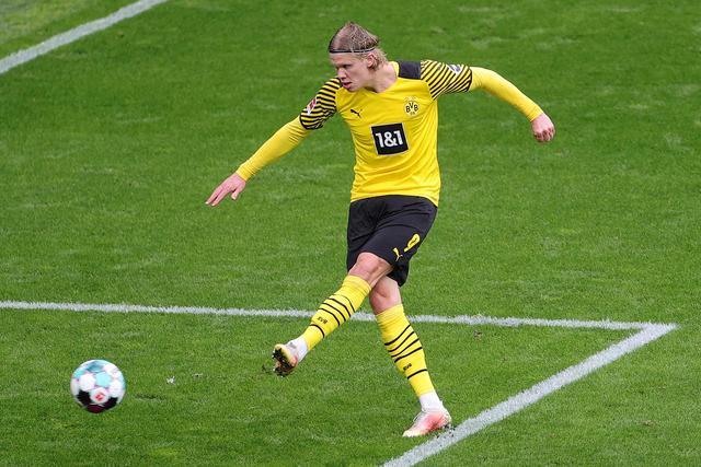 更被迫坠入 更被迫坠入